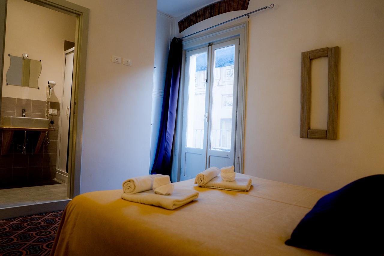 Le Vie Di Trapani Apartment Bagian luar foto
